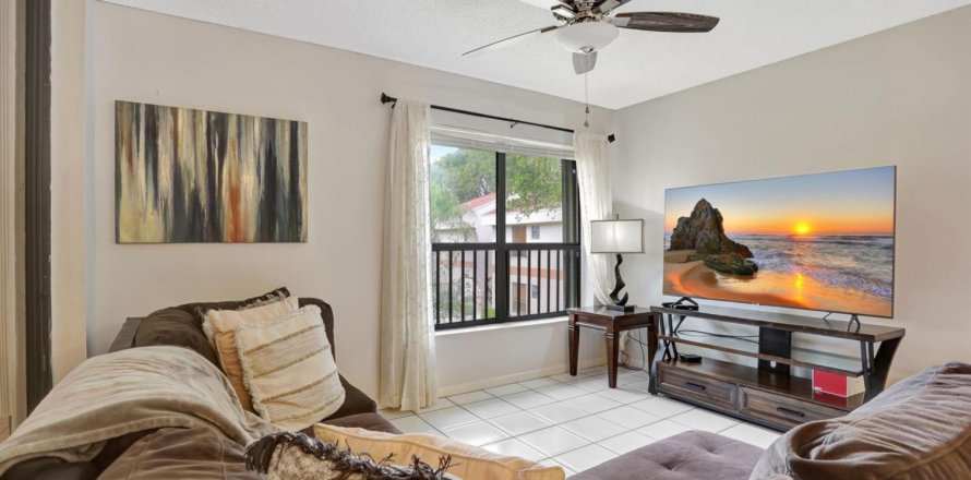Condo in Coconut Creek, Florida, 3 bedrooms  № 2249565