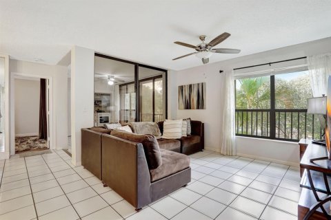 Condo in Coconut Creek, Florida, 3 bedrooms  № 2249565 - photo 15