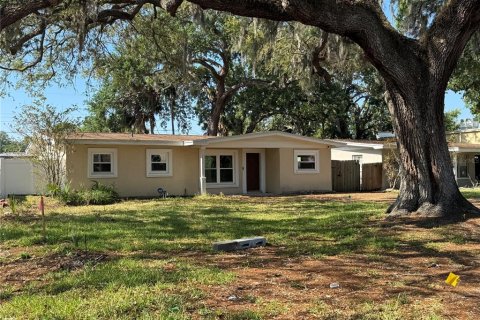 Terreno en venta en Tampa, Florida № 1642110 - foto 1