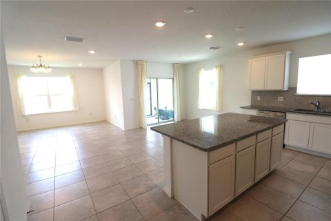 House in Plant City, Florida 4 bedrooms, 171.31 sq.m. № 2112779 - photo 7