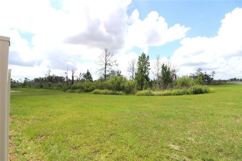 House in Plant City, Florida 4 bedrooms, 171.31 sq.m. № 2112779 - photo 26
