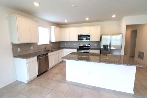 House in Plant City, Florida 4 bedrooms, 171.31 sq.m. № 2112779 - photo 4