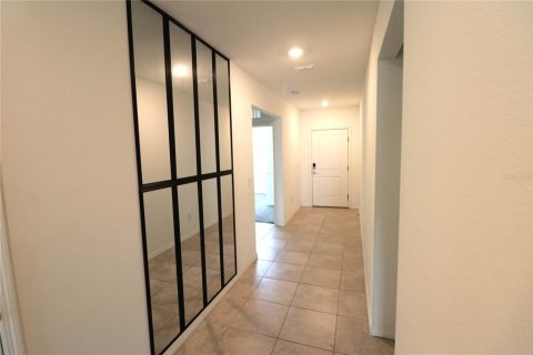 House in Plant City, Florida 4 bedrooms, 171.31 sq.m. № 2112779 - photo 22