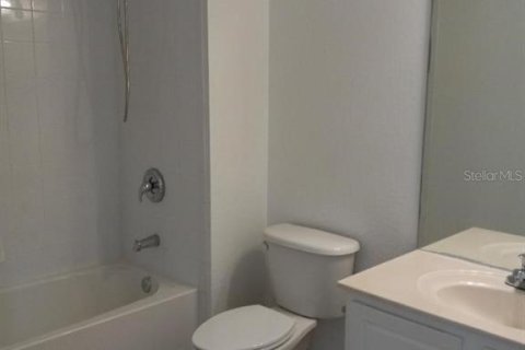 Condo in Orlando, Florida, 3 bedrooms  № 1721534 - photo 15