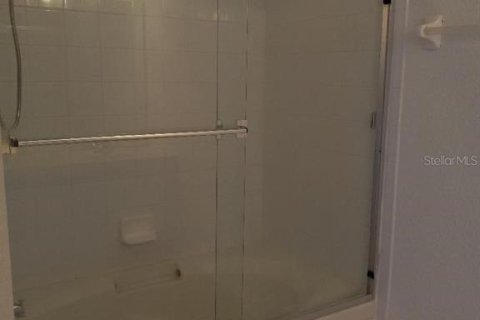 Condo in Orlando, Florida, 3 bedrooms  № 1721534 - photo 13