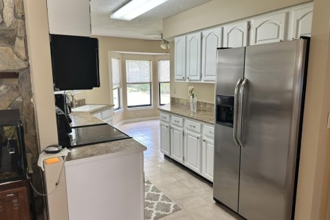 Villa ou maison à louer à Jacksonville, Floride: 3 chambres, 135.54 m2 № 818089 - photo 1