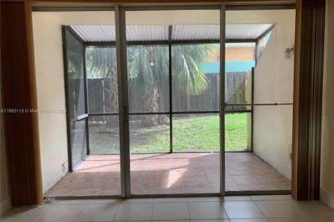 Снять в аренду кондоминиум в Майами, Флорида 1 спальня, 63.17м2, № 1928839 - фото 4