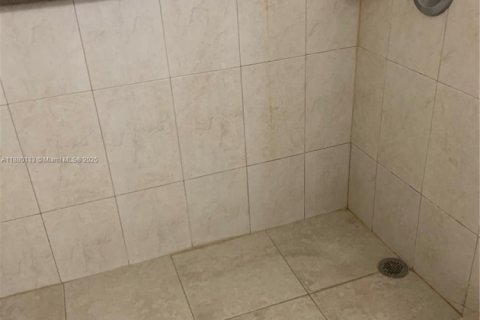 Снять в аренду кондоминиум в Майами, Флорида 1 спальня, 63.17м2, № 1928839 - фото 13