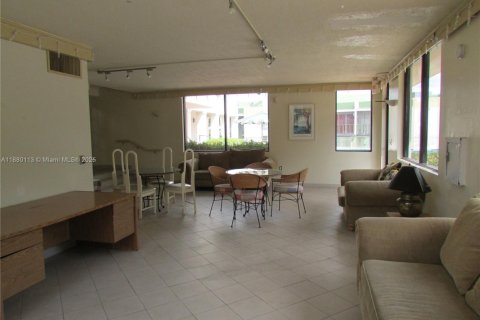 Снять в аренду кондоминиум в Майами, Флорида 1 спальня, 63.17м2, № 1928839 - фото 18