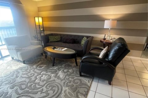 Condo in Delray Beach, Florida, 2 bedrooms  № 1863924 - photo 8
