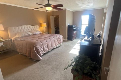 Condo in Delray Beach, Florida, 2 bedrooms  № 1863924 - photo 18