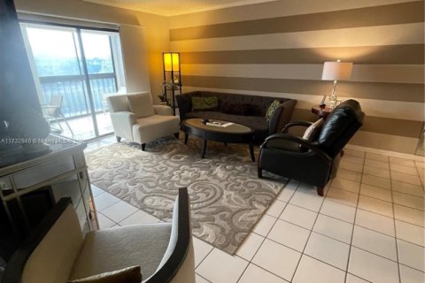 Condo in Delray Beach, Florida, 2 bedrooms  № 1863924 - photo 6