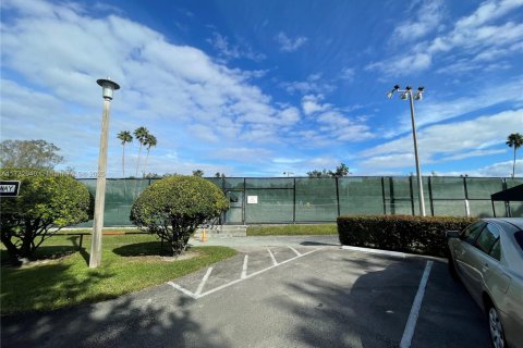 Condo in Delray Beach, Florida, 2 bedrooms  № 1863924 - photo 24