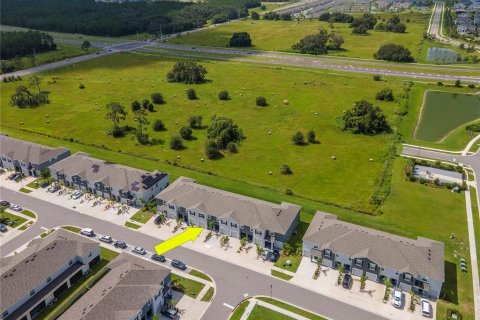 Townhouse in Wesley Chapel, Florida 3 bedrooms, 155.43 sq.m. № 1806758 - photo 3