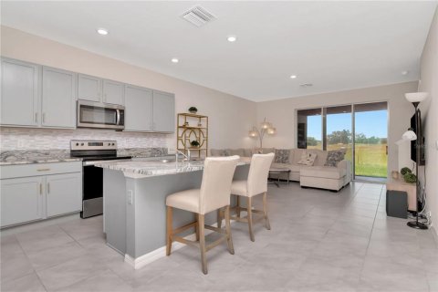 Townhouse in Wesley Chapel, Florida 3 bedrooms, 155.43 sq.m. № 1806758 - photo 6