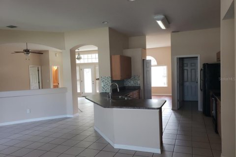 Villa ou maison à louer à Palm Coast, Floride: 4 chambres, 235.79 m2 № 1879683 - photo 9