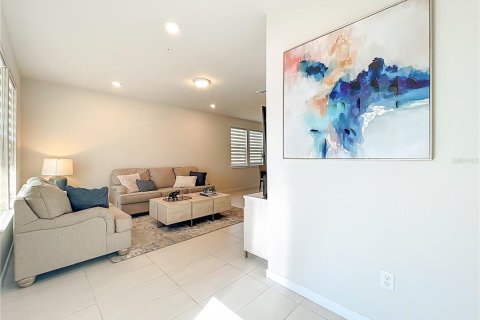 Townhouse in Orlando, Florida 3 bedrooms, 150.5 sq.m. № 2220378 - photo 6
