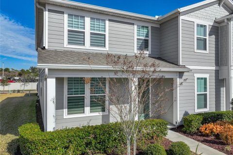 Townhouse in Orlando, Florida 3 bedrooms, 150.5 sq.m. № 2220378 - photo 2
