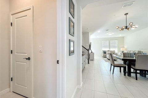 Townhouse in Orlando, Florida 3 bedrooms, 150.5 sq.m. № 2220378 - photo 20
