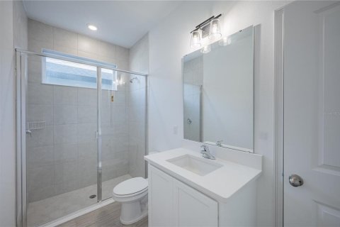 House in Orlando, Florida 5 bedrooms, 287.63 sq.m. № 1767724 - photo 17