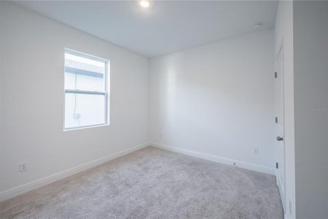 House in Orlando, Florida 5 bedrooms, 287.63 sq.m. № 1767724 - photo 18