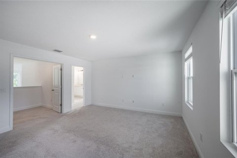 House in Orlando, Florida 5 bedrooms, 287.63 sq.m. № 1767724 - photo 9