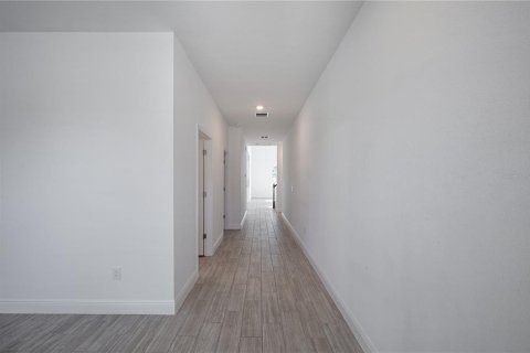 House in Orlando, Florida 5 bedrooms, 287.63 sq.m. № 1767724 - photo 10