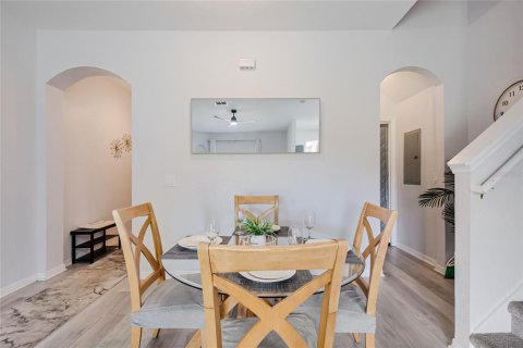 Adosado en venta en Davenport, Florida, 4 dormitorios, 137.68 m2 № 2229676 - foto 8