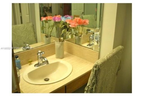 Copropriété à vendre à Hollywood, Floride: 2 chambres, 145.86 m2 № 1961726 - photo 16