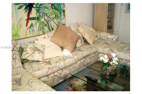 Copropriété à vendre à Hollywood, Floride: 2 chambres, 145.86 m2 № 1961726 - photo 13