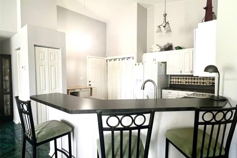 Villa ou maison à vendre à Palmetto, Floride: 2 chambres, 116.41 m2 № 1879602 - photo 15