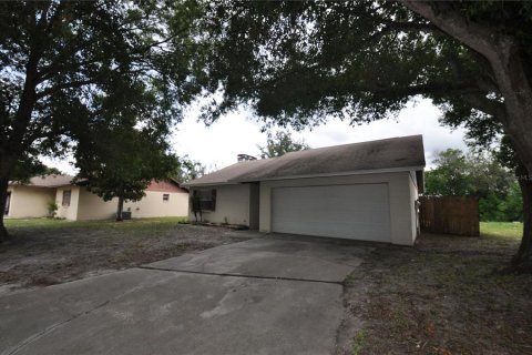 Villa ou maison à Winter Haven, Floride 2 chambres, 84.08 m2 № 2359057