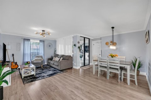 Купить кондоминиум в Коконат Крик, Флорида 3 комнаты, 90.77м2, № 2173271 - фото 3