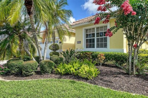 Casa en venta en Sarasota, Florida, 3 dormitorios, 190.17 m2 № 1799999 - foto 1