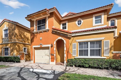 Townhouse in Miami Lakes, Florida 3 bedrooms, 135.54 sq.m. № 1948076 - photo 20