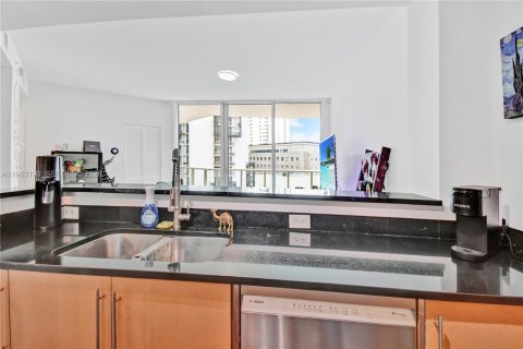 Copropriété à vendre à Miami, Floride: 1 chambre, 68.1 m2 № 2080170 - photo 10