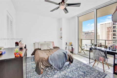 Copropriété à vendre à Miami, Floride: 1 chambre, 68.1 m2 № 2080170 - photo 12