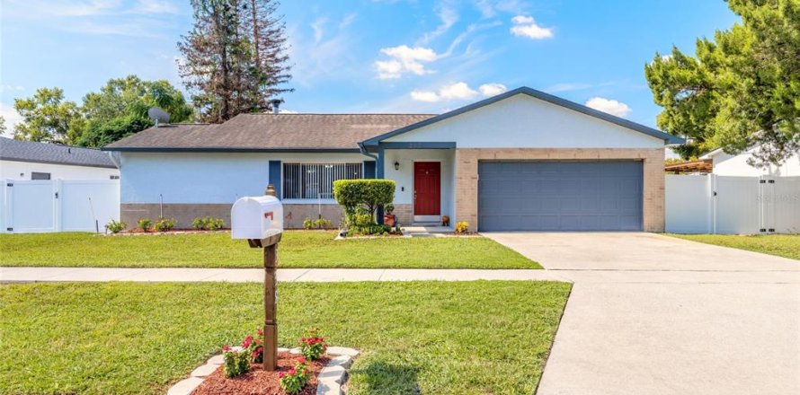 Villa ou maison à Sanford, Floride 3 chambres, 163.42 m2 № 2390848