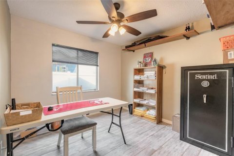 Villa ou maison à vendre à Sanford, Floride: 3 chambres, 163.42 m2 № 2390848 - photo 25