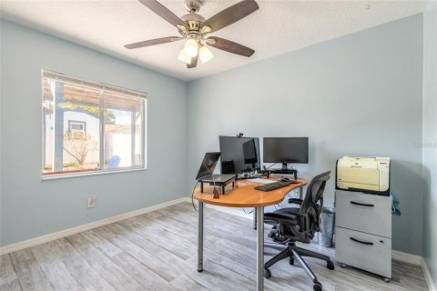 Villa ou maison à vendre à Sanford, Floride: 3 chambres, 163.42 m2 № 2390848 - photo 20