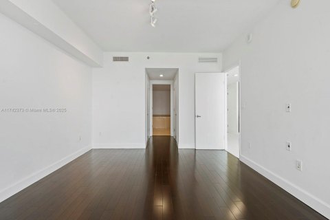 Copropriété à vendre à Miami, Floride: 3 chambres, 173.73 m2 № 1732124 - photo 20