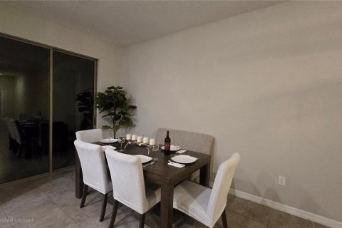 Townhouse in Sun City Center, Florida 3 bedrooms, 158.03 sq.m. № 1844892 - photo 21