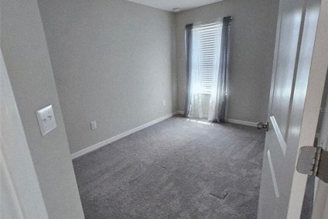 Townhouse in Sun City Center, Florida 3 bedrooms, 158.03 sq.m. № 1844892 - photo 10