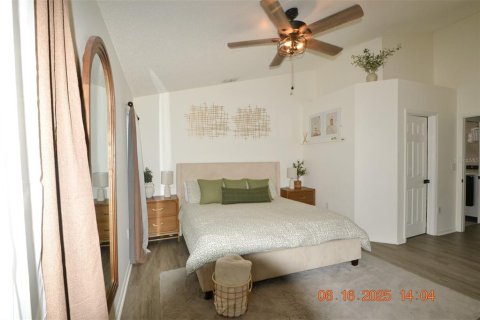 House in Orlando, Florida 4 bedrooms, 170.1 sq.m. № 1787736 - photo 21