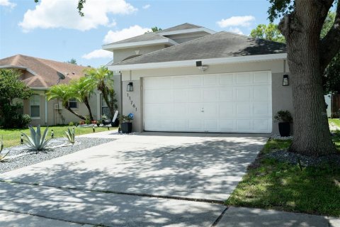 House in Orlando, Florida 4 bedrooms, 170.1 sq.m. № 1787736 - photo 4