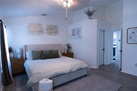 House in Orlando, Florida 4 bedrooms, 170.1 sq.m. № 1787736 - photo 23