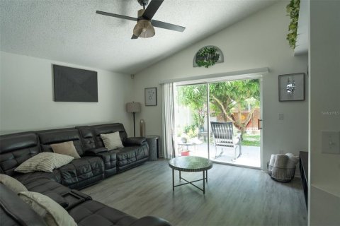 House in Orlando, Florida 4 bedrooms, 170.1 sq.m. № 1787736 - photo 30