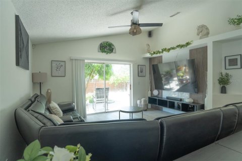 House in Orlando, Florida 4 bedrooms, 170.1 sq.m. № 1787736 - photo 29
