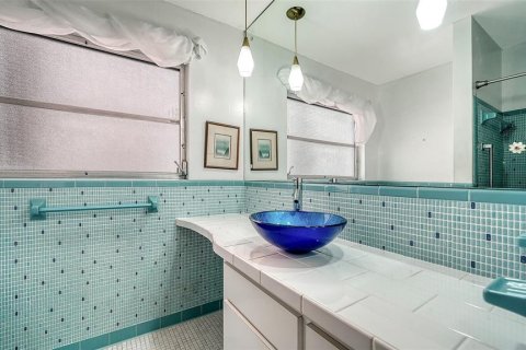 House in Venice, Florida 3 bedrooms, 187.01 sq.m. № 2099738 - photo 22