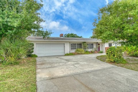 House in Venice, Florida 3 bedrooms, 187.01 sq.m. № 2099738 - photo 7